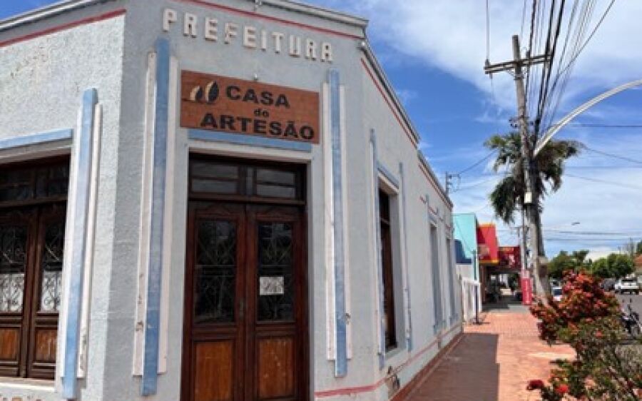 Casa do Artesão de  Coxim passa por  manutenção e pintura