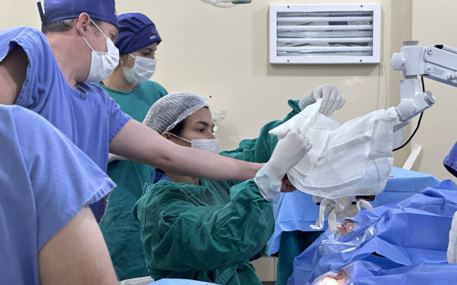 HR de Coxim realiza cirurgias oftalmológicas e tira pacientes da fila de espera