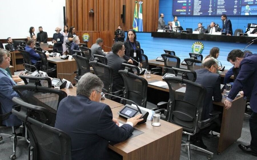 Assembleia prorroga proibição da pesca do Dourado 