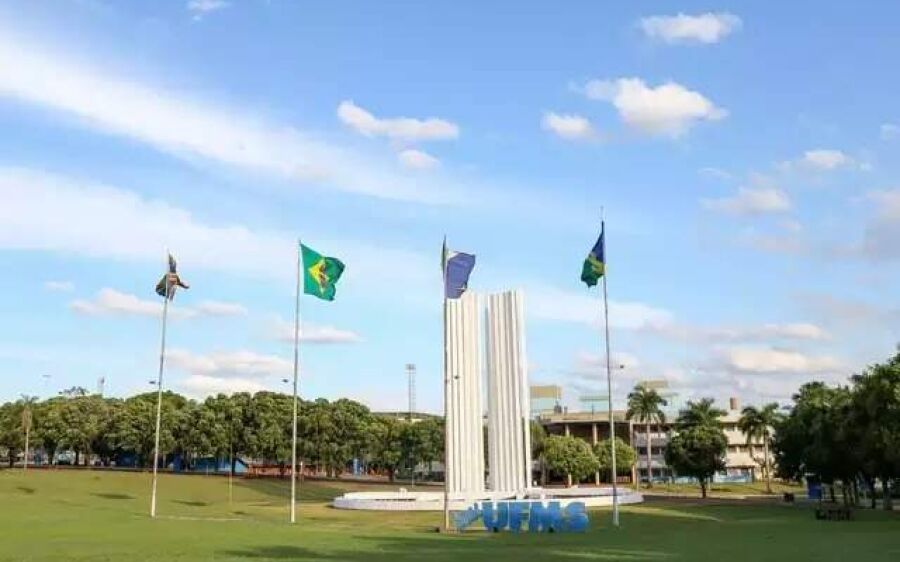 Universidade Federal faz seleção para professor com vagas em Coxim