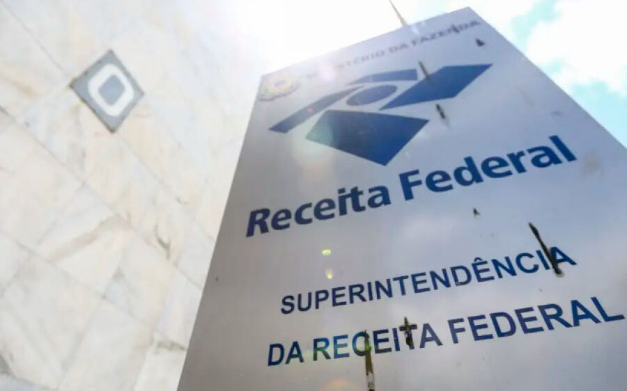 Receita paga nesta  quinta-feira restituições  de lote residual do IRPF