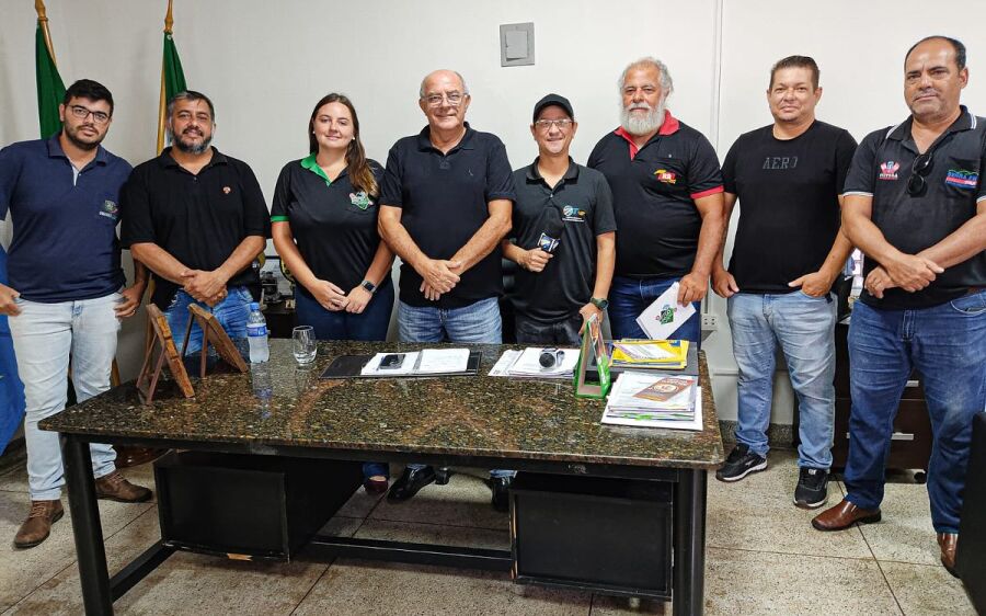 Prefeito Réus Fornari anuncia abertura do  frigorífico Braz Frig em Rio Verde.