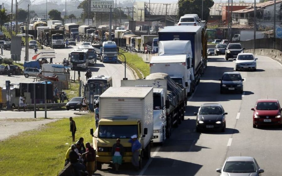Primeiro prazo para exame toxicológico de motoristas vence neste mês