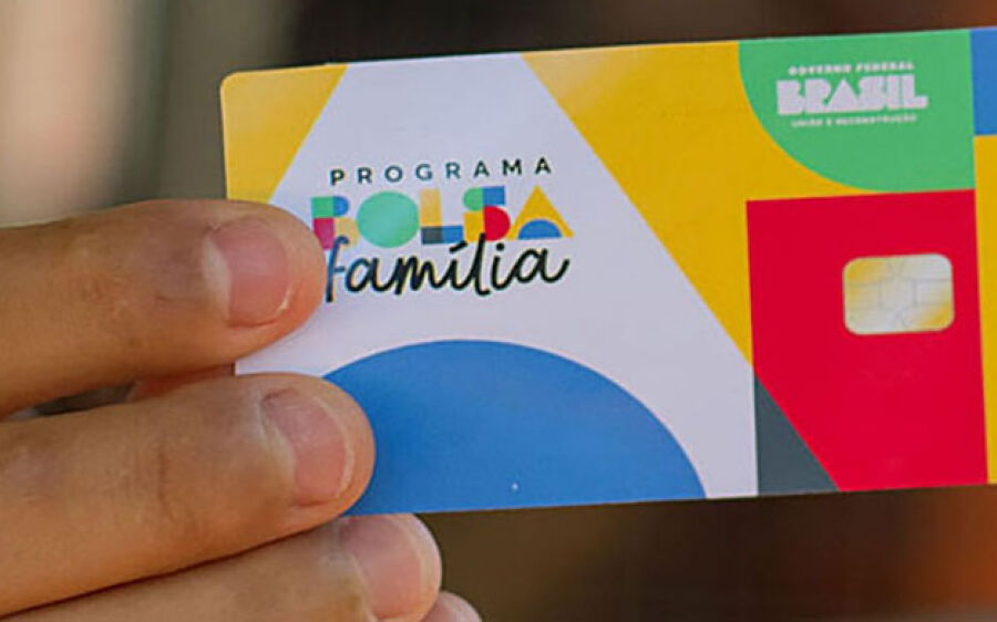 Governo lança estratégia para  fiscalizar Bolsa Família e CadÚnico