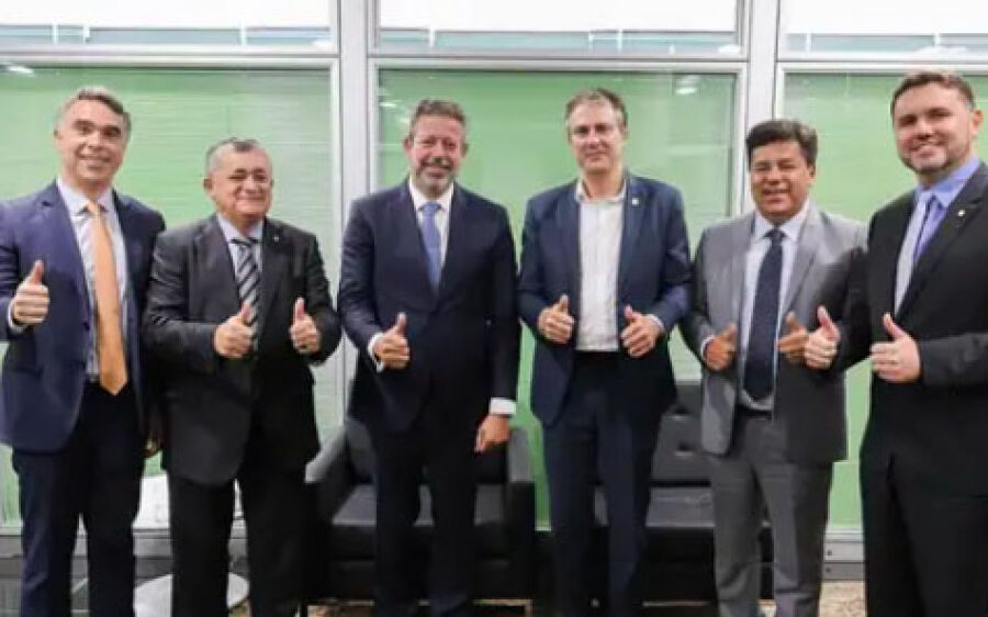 Novo ensino médio: relator retoma carga horária de formação básica
