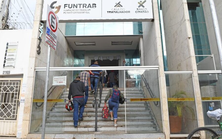 Mato Grosso do Sul: mais de 3,9 mil vagas de emprego disponíveis na Funtrab neste começo de semana