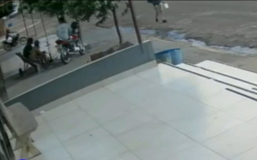 Polícia Civil tenta localizar motociclista que atirou contra grupo de homens em Sonora