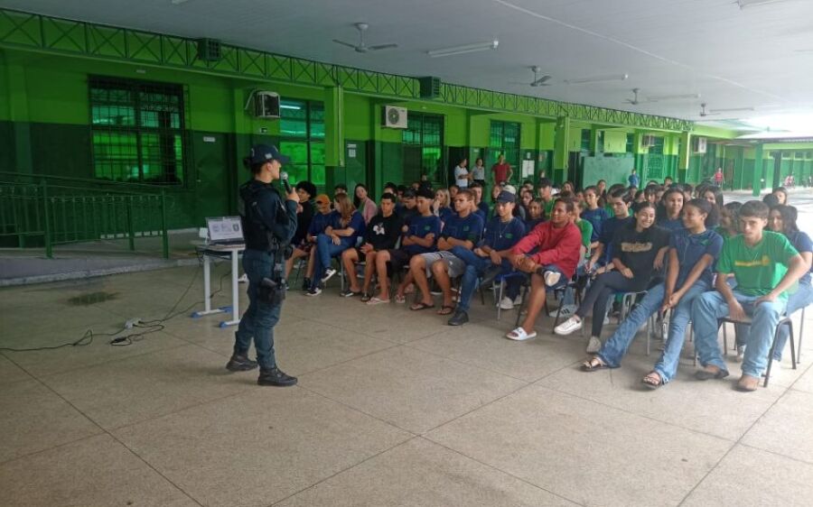 Polícia Militar através do Promuse realiza palestra sobre violência doméstica na Escola Pedro Mendes