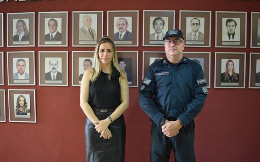 Comandante do 5º BPM visita juíza em Coxim para fortalecer parcerias e discutir segurança