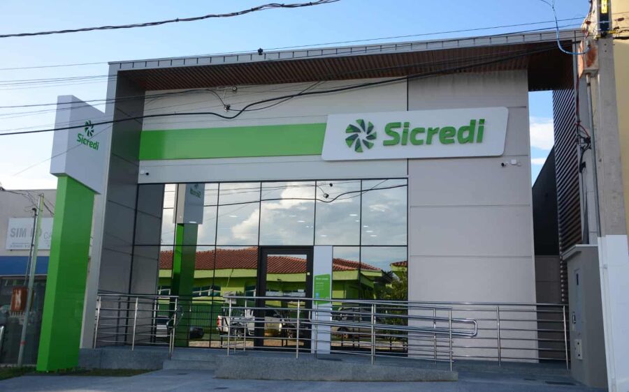 Sicredi Celeiro Centro Oeste inaugura agência de Alcinópolis