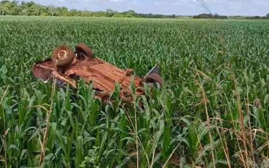 Jovem morre no dia do aniversário de 22 anos em capotagem