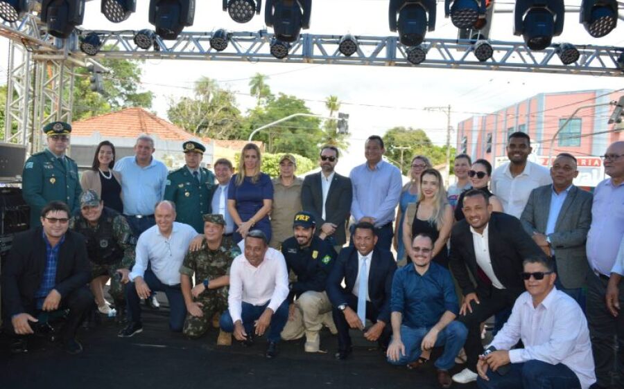 Polícia Militar participa do desfile cívico em  comemoração aos 126 anos de Coxim