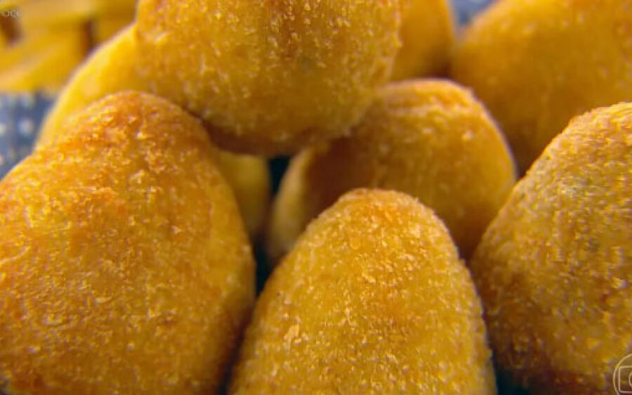 Coxinha cremosa sem massa