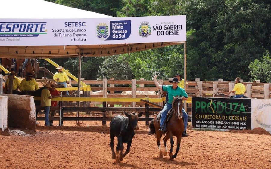 Governo de MS valoriza cultura do Estado e apoia encontro de laço comprido em São Gabriel do Oeste