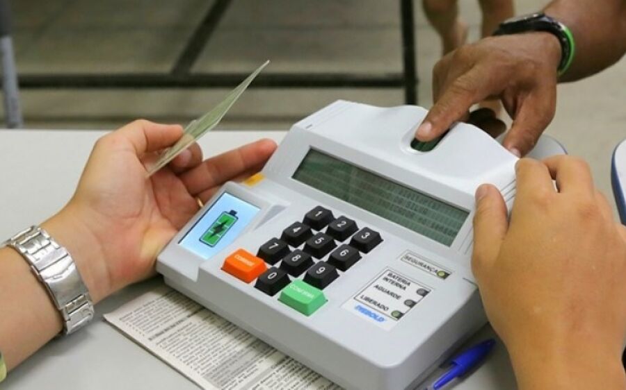 Coxinenses tem até 08 de maio para regularizar título de eleitor