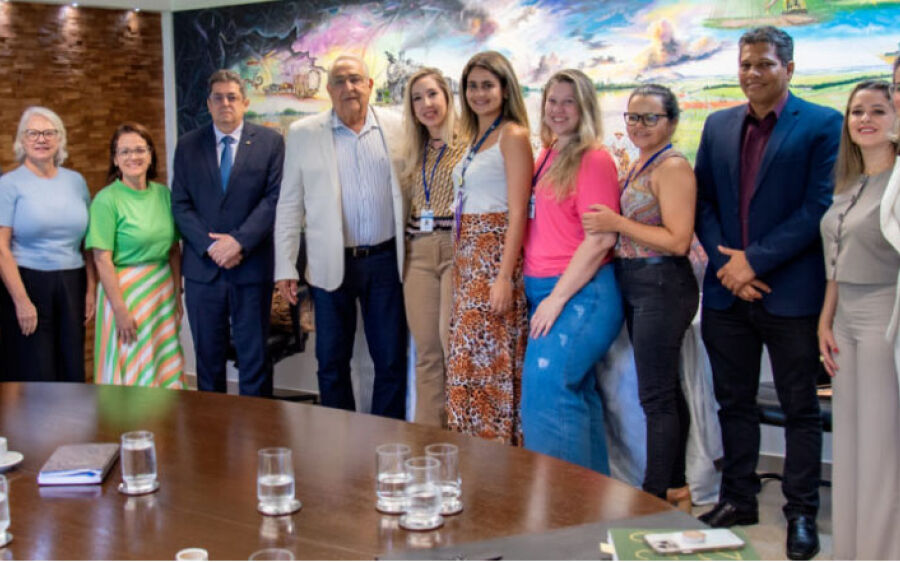 TCE-MS  convida  parceiros  para campanha de doação do IR  para crianças, adolescentes e idosos