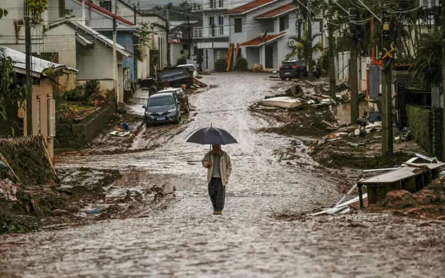 Mais de 80 mil pessoas estão desabrigadas no Rio Grande do Sul