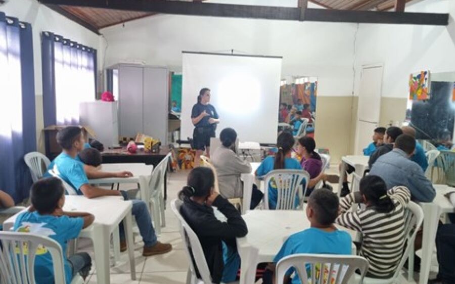 Polícia Militar realiza palestra sobre Maio Laranja para alunos do  Patrulha Mirim do Trânsito