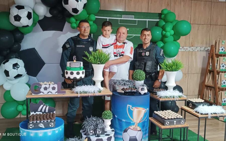 Polícia Militar surpreende aniversariante de 06 anos em Coxim