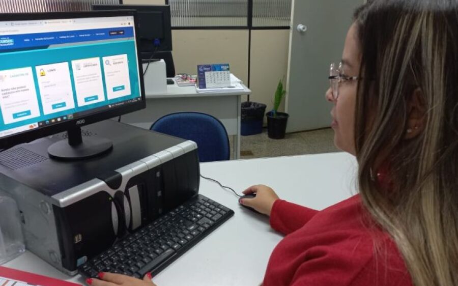Escolagov abre inscrições para curso sobre Políticas Públicas voltado a  servidores assistentes soci