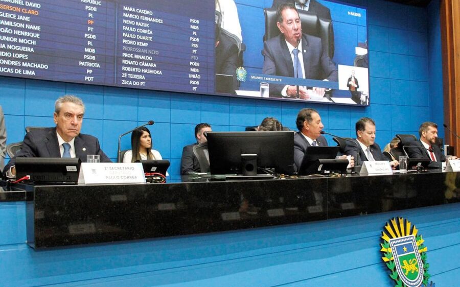 Aprovados reajustes salariais do Judiciário, TCE e Defensoria