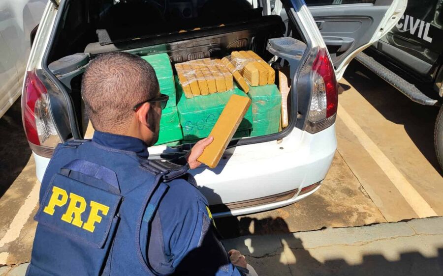 Duas mulheres são presas transportando 167 quilos de maconha na BR-163