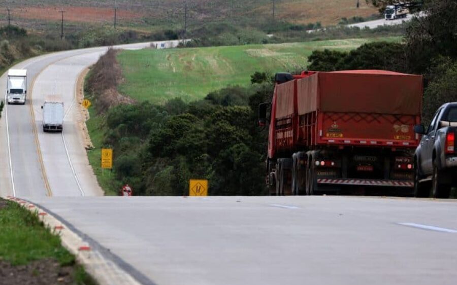 MS inova com 1ª rodovia de concreto para atender setor produtivo e melhorar segurança viária