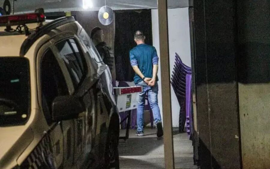 PM fecha segundo cassino em 48 horas e leva quatro funcionários à delegacia