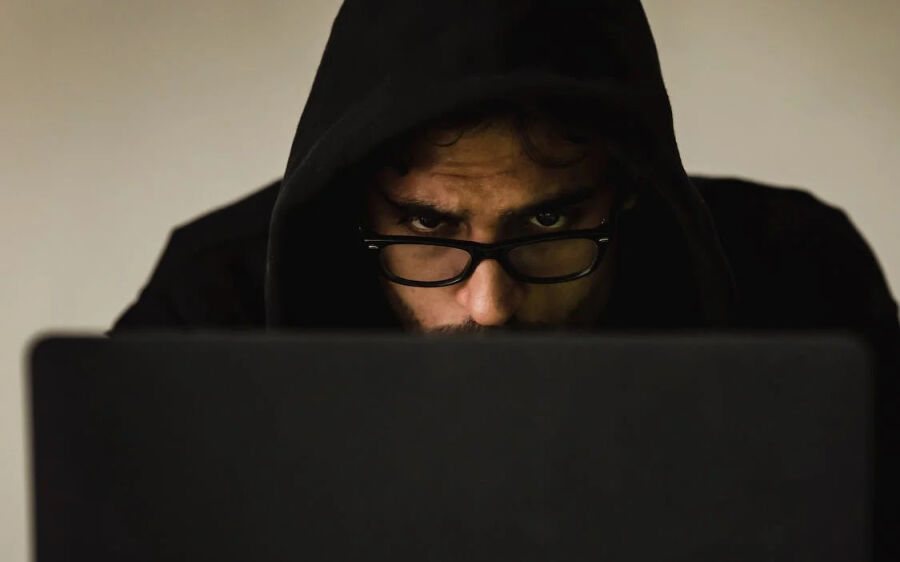 Stalker, você sabe o que significa essa palavra que está na moda?