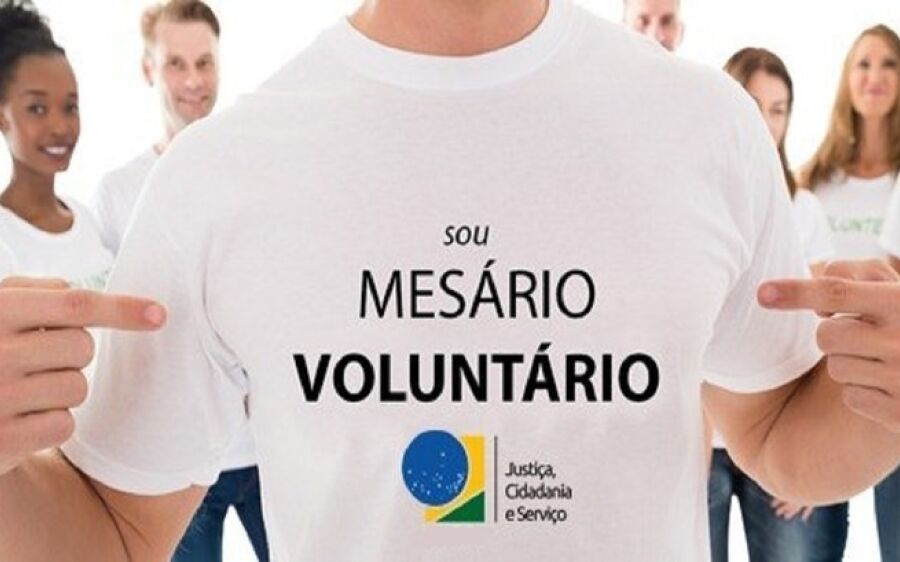 Já pensou em ser mesária voluntária ou mesário voluntário e participar das eleições de 2024? 