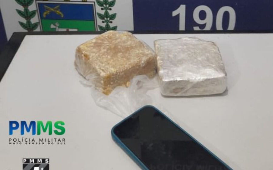 Jovem é pressa transportando drogas em ônibus