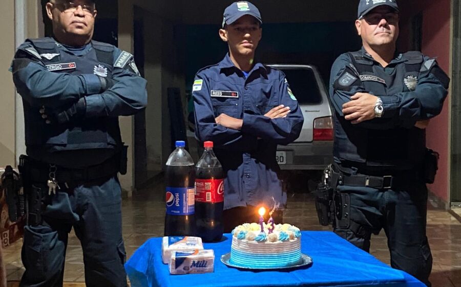 Polícia Militar faz surpresa em aniversário de patrulheiro mirim em Sonora