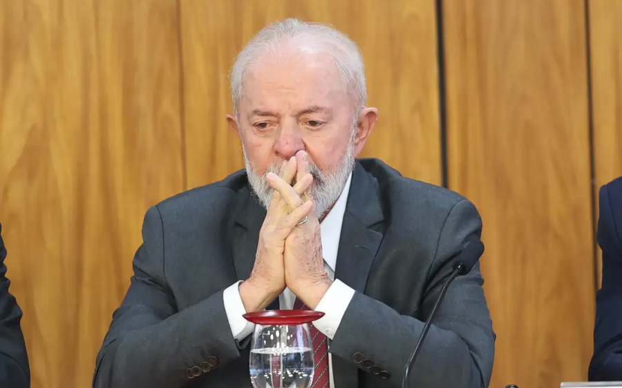 Lula lamenta manutenção da taxa básica de juros