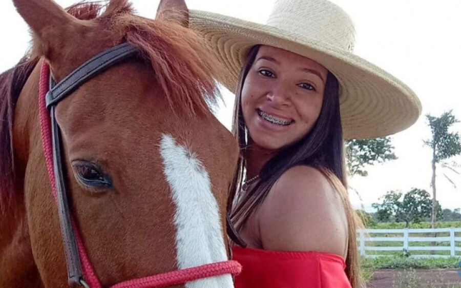 Jovem morta após acidente com máquina, ajudava no conserto do equipamento