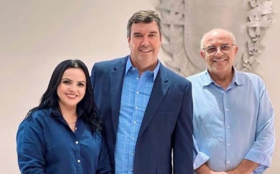 Dinalvinha  é o nome mais cotado para ser vice em uma possível chapa com o pré candidato a prefeito 
