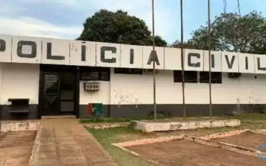 Ao usar vaso sanitário mulher dá a luz e bebê morre em Cassilândia