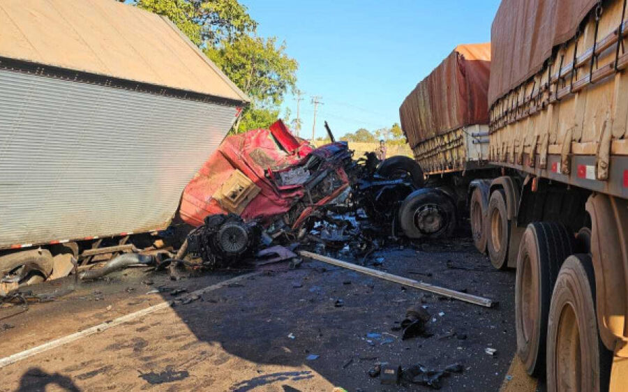 Casal de São Gabriel do Oeste morre em acidente na BR-163