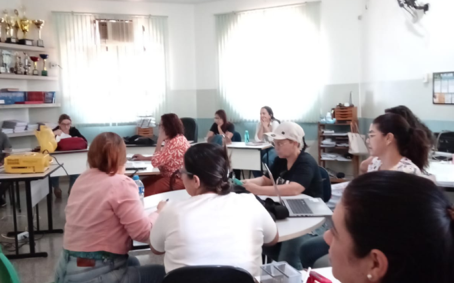 E.E. Thomaz Barbosa Rangel realiza conselho de classe e planeja intervenções pedagógicas