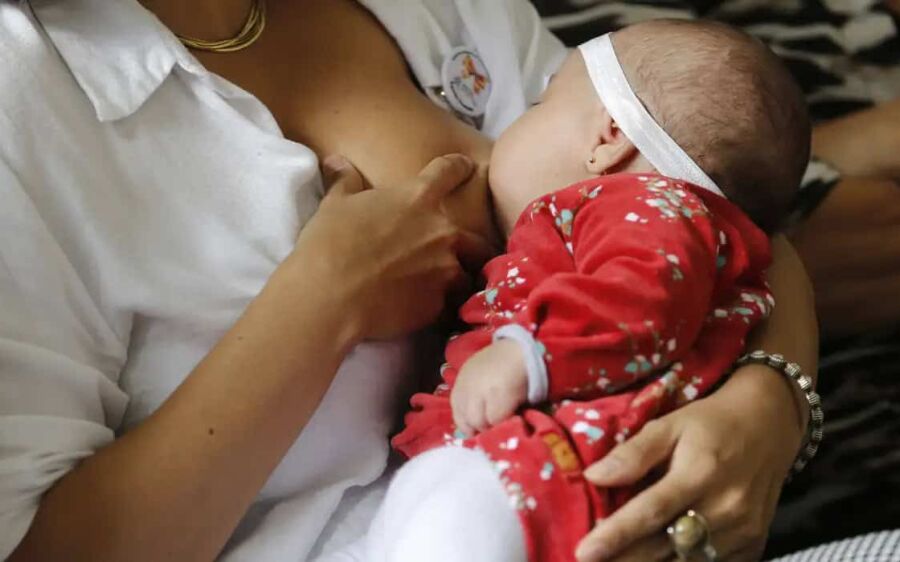 Amamentar mais de um ano reduz risco de câncer de mama