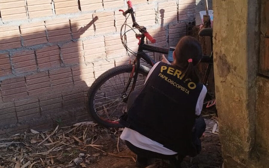 Ladrão tenta vender bicicleta furtada, mas polícia chega antes e recupera objeto