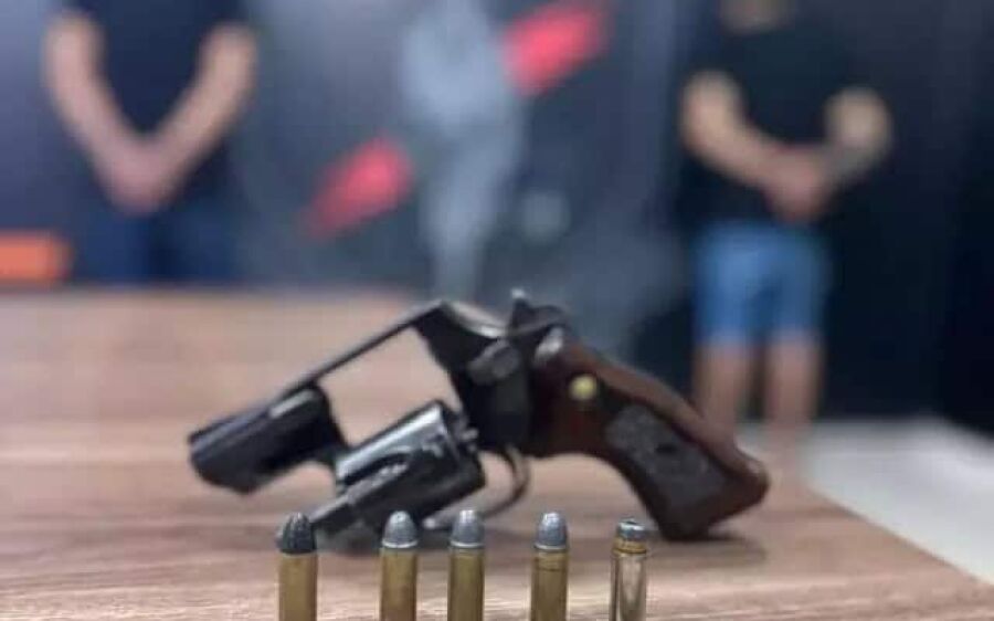 Sem conseguir dinheiro em roubo, assaltantes exigem lavagem grátis e são presos