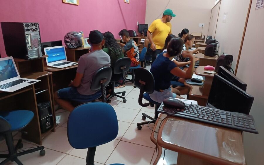 Agosto começa com  cursos na A.A.V.C