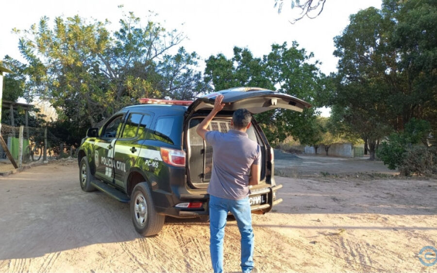 Homem é preso por manter convivente em cárcere privado em Coxim