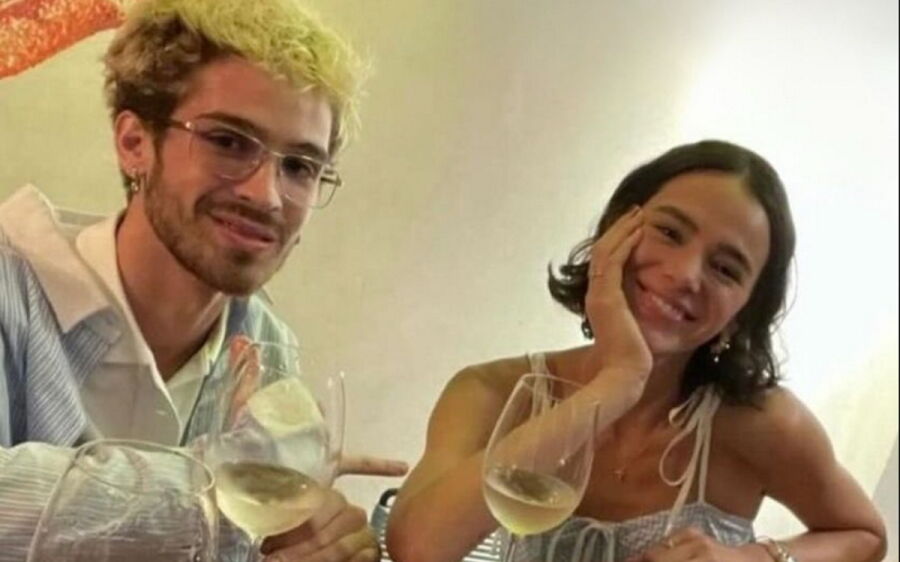 João Guilherme assume romance com Marquezine: ‘Eu te celebro’