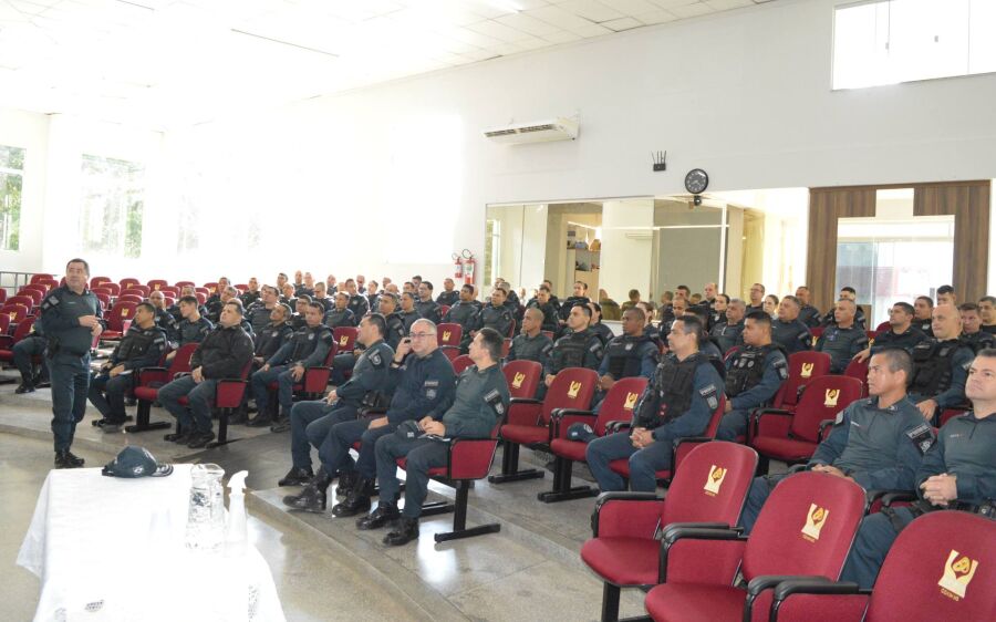 Polícia Militar realiza formatura geral do CPA-6 em Coxim