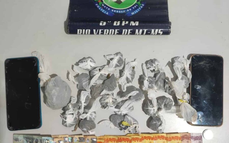 Jovens de 19 anos são detidos por tráfico de drogas em operação da PM em Rio Verde