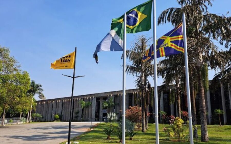Ações de combate à violência contra a mulher são os destaques da semana na ALMS