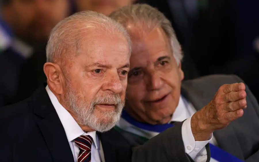 Lula diz que alistamento feminino dará diversidade às Forças Armadas
