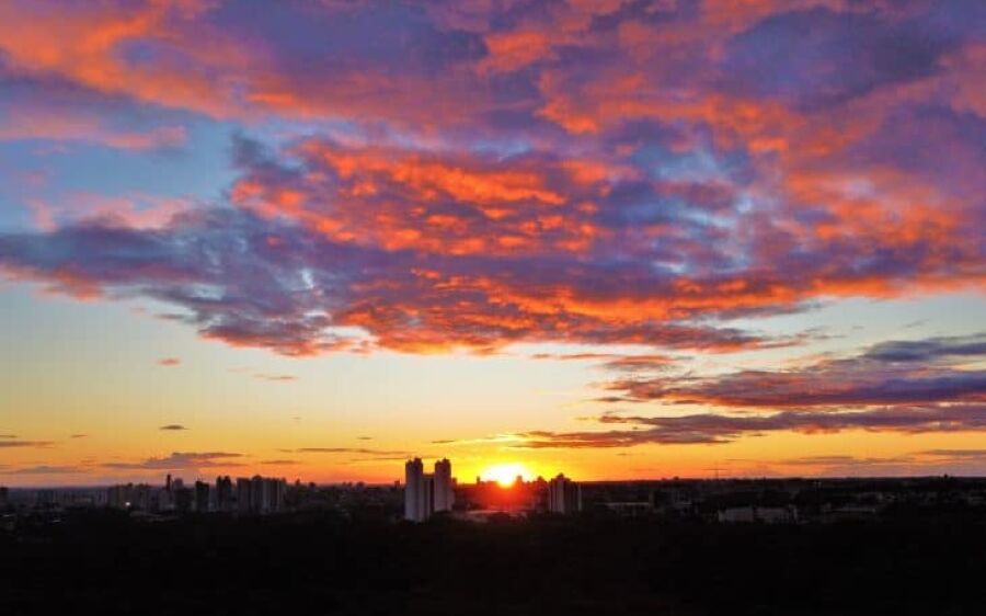 Sem previsão de chuvas, avanço de frente fria encerra agosto e diminui temperaturas em parte do MS