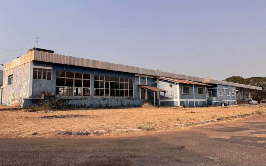 Paradoxo ao avanço tecnológico, Rodoviária de Coxim sofre com o abandono